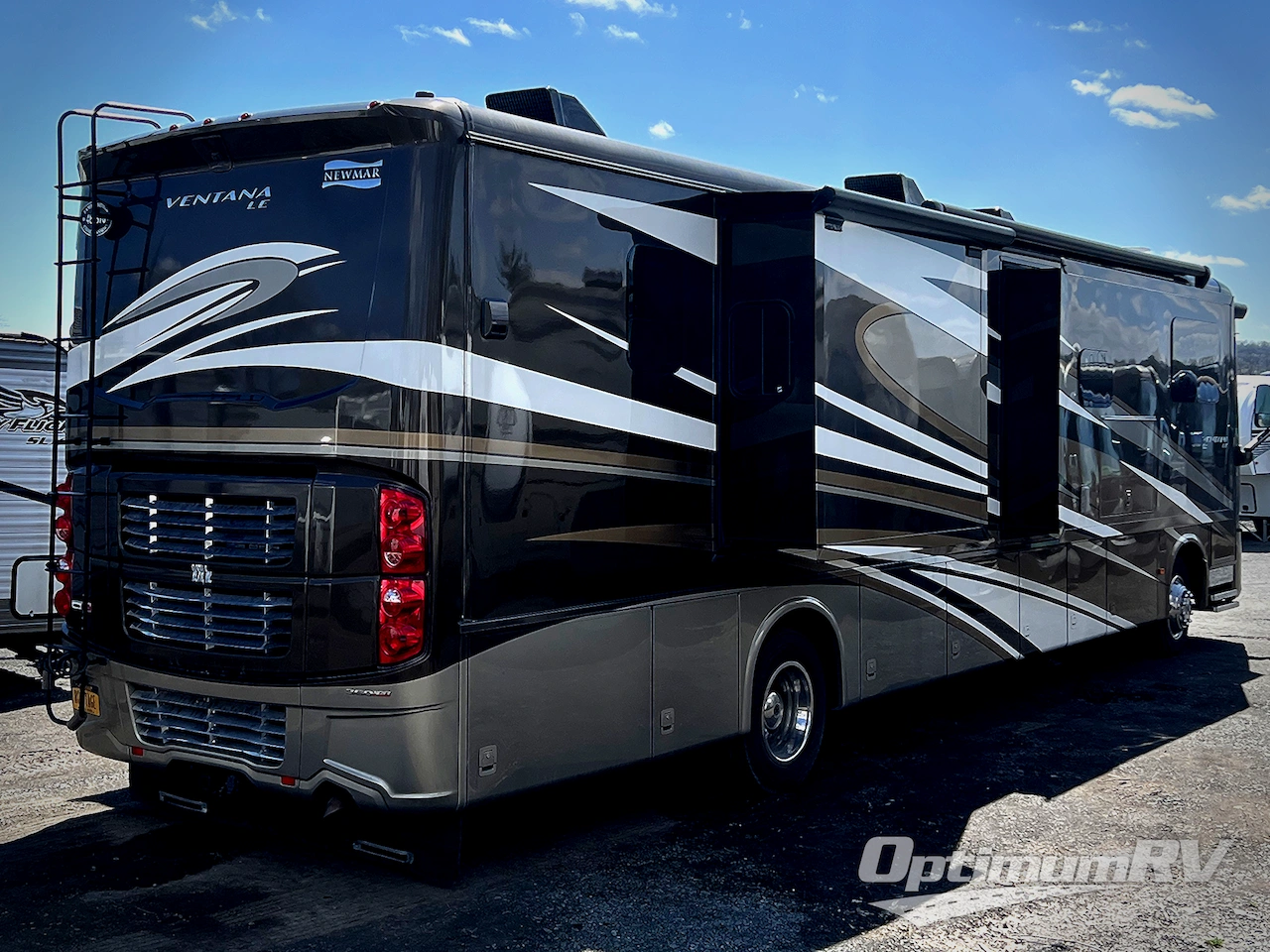 2017 Newmar Ventana LE 4037 Photo 2
