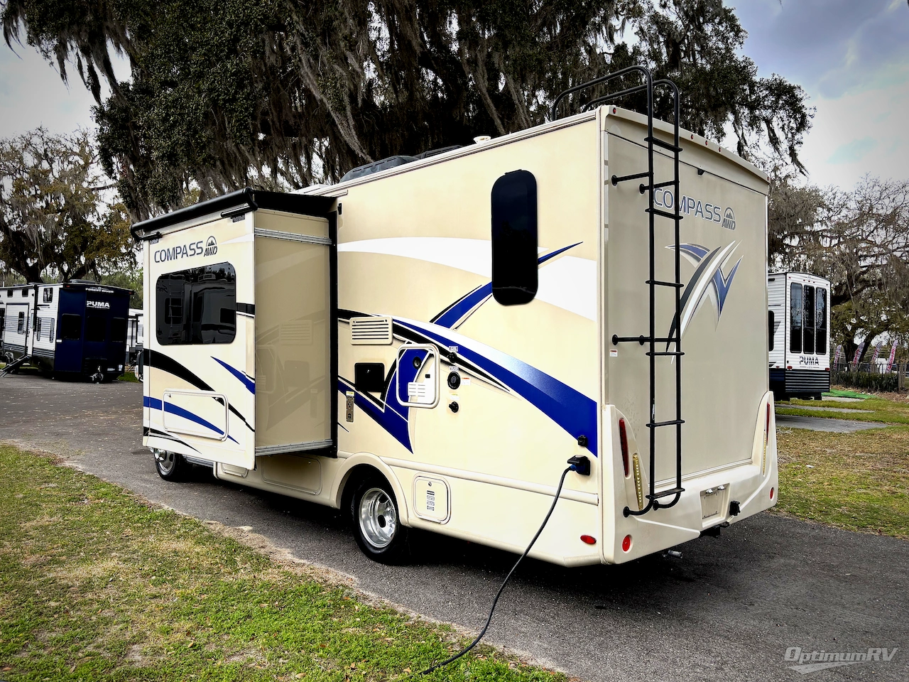 2022 Thor Compass AWD 23TE Photo 3