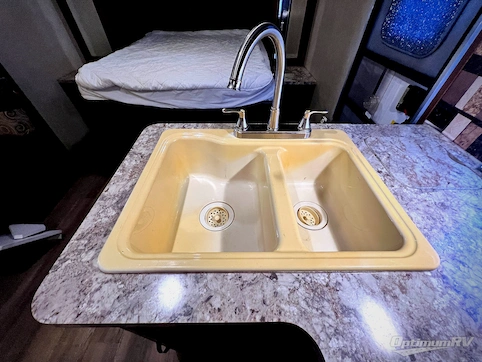 2016 Forest River Vibe Extreme Lite 250BHS RV Photo 3