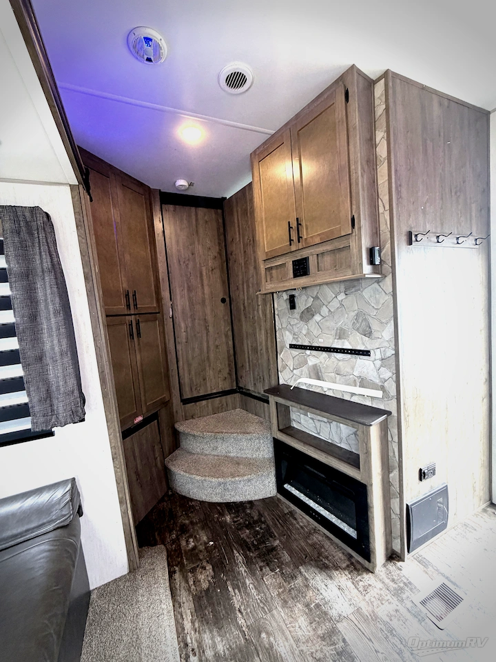 2021 Forest River Cherokee Wolf Pack 315PACK12 Photo 5