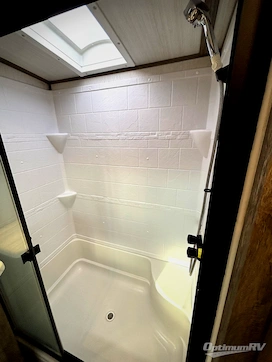 2022 Forest River Wildwood Heritage Glen Elite Series 36FL RV Photo 4