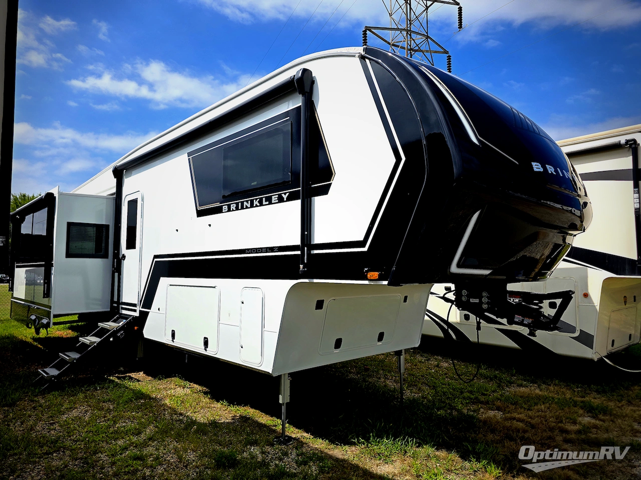 2025 Brinkley Model Z 3300 Photo 1