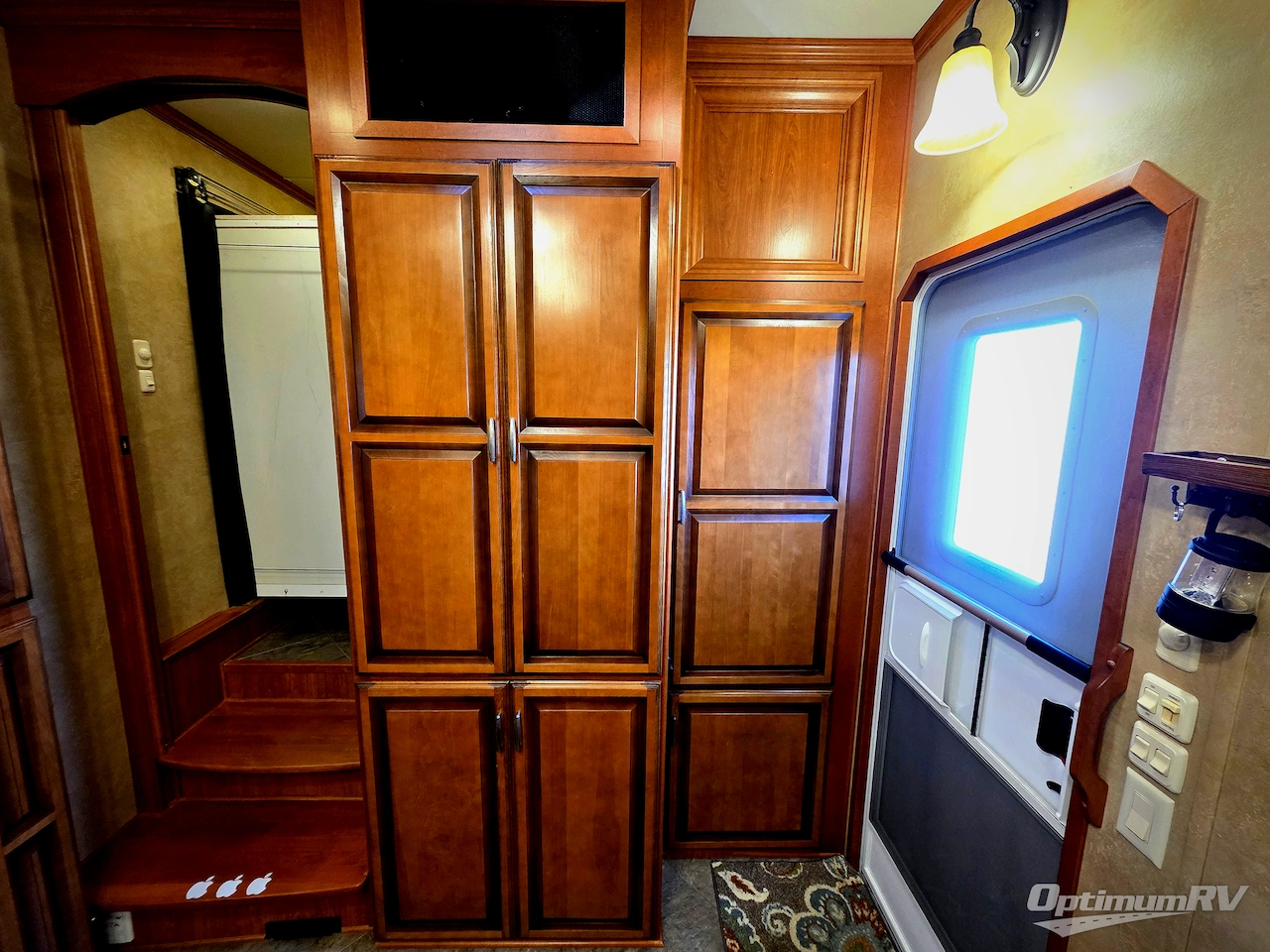 2014 DRV Luxury Suites Mobile Suites 38SKSB3 Photo 15