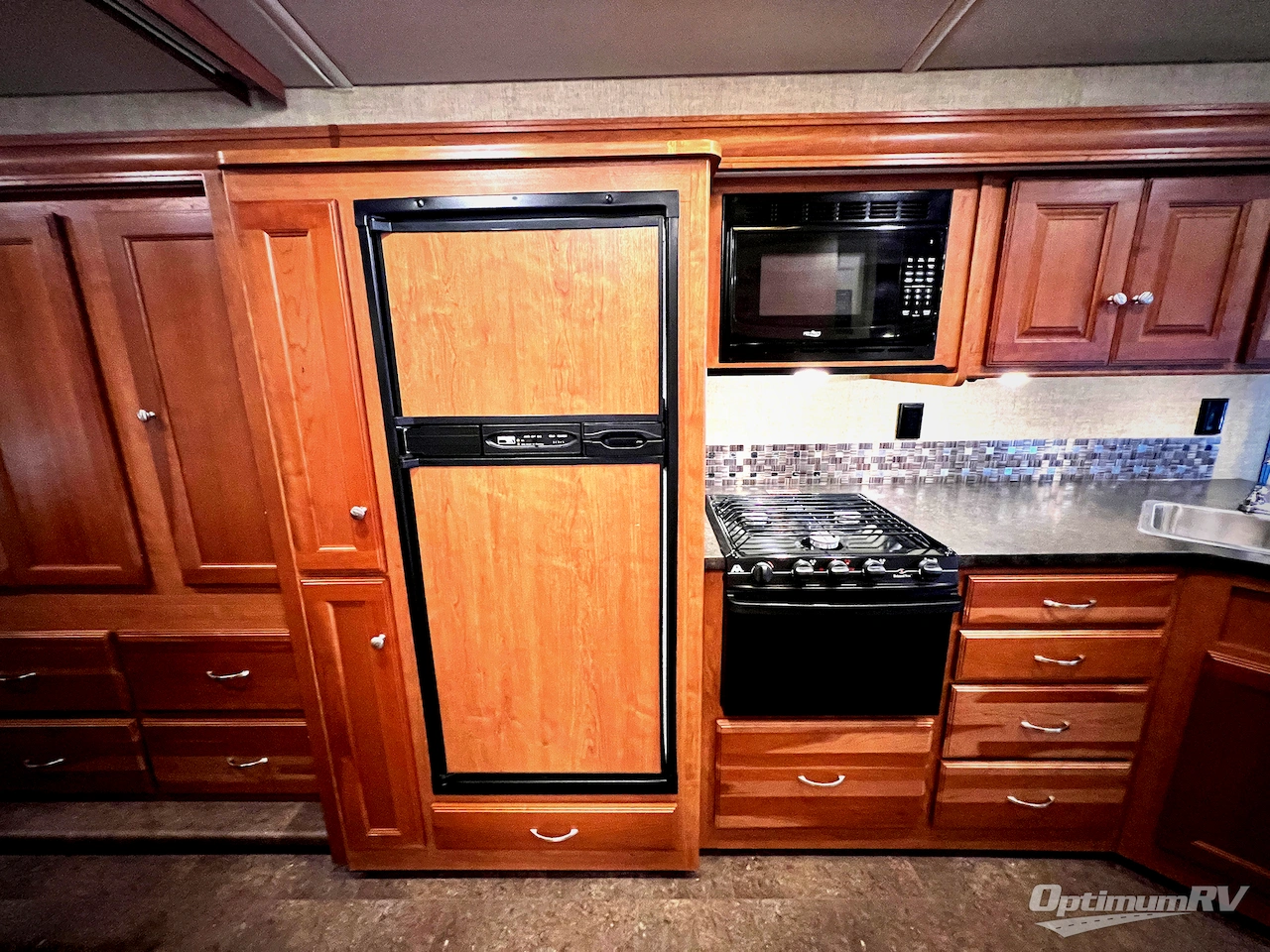 2017 Winnebago Sunstar 29VE Photo 15