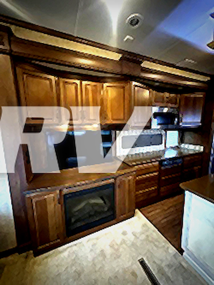 2014 DRV Luxury Suites Mobile Suites Estates 38RSSA Photo 7