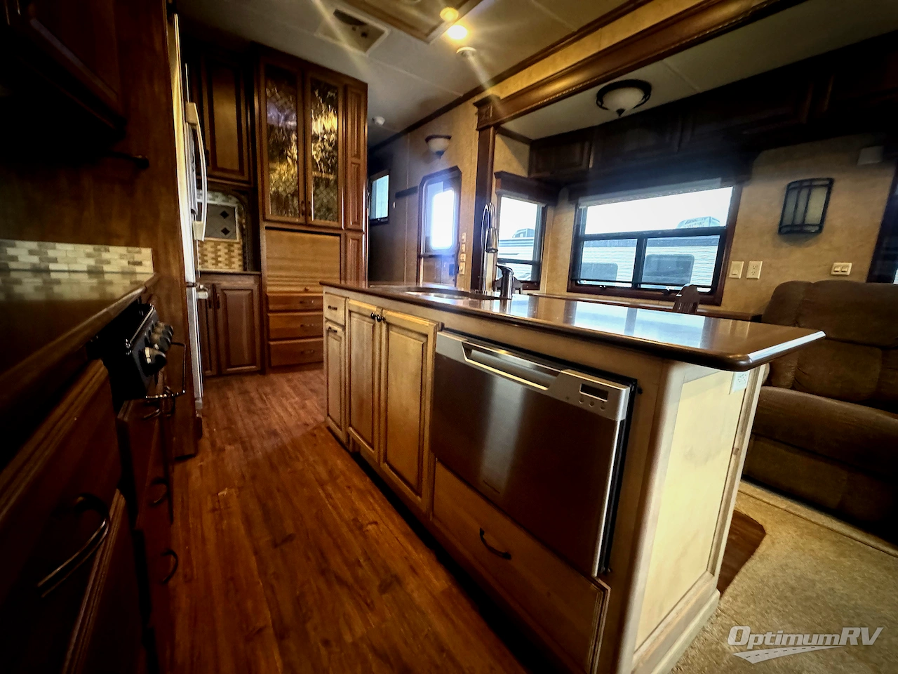 2014 DRV Luxury Suites Mobile Suites Estates 38RSSA Photo 8