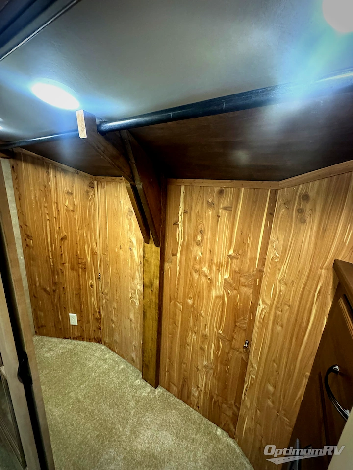 2014 DRV Luxury Suites Mobile Suites Estates 38RSSA Photo 16