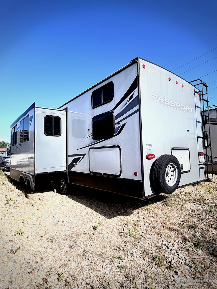 2021 Keystone Passport SL 282QB Photo 3