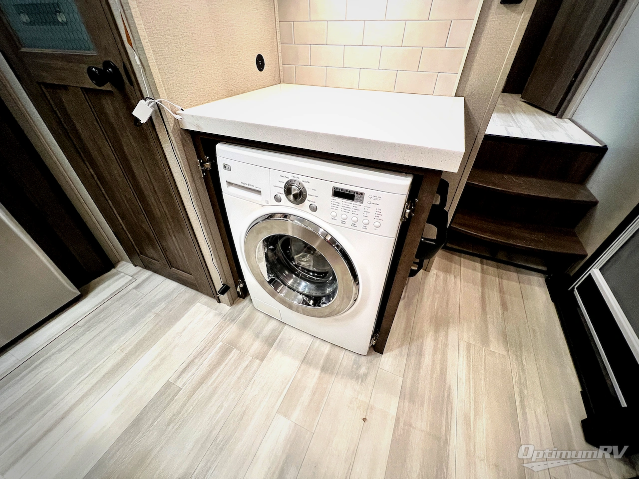 2022 Grand Design Solitude S-Class 3950BH Photo 20