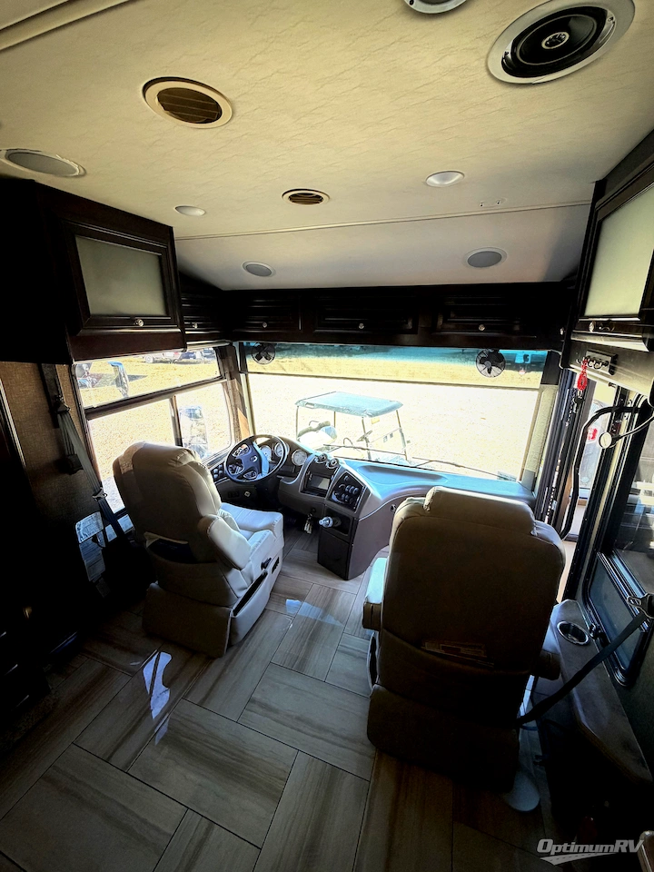 2015 Thor Tuscany 45AT Photo 3