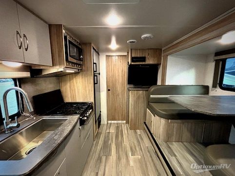 2021 Winnebago Towables Micro Minnie 2108TB RV Photo 2