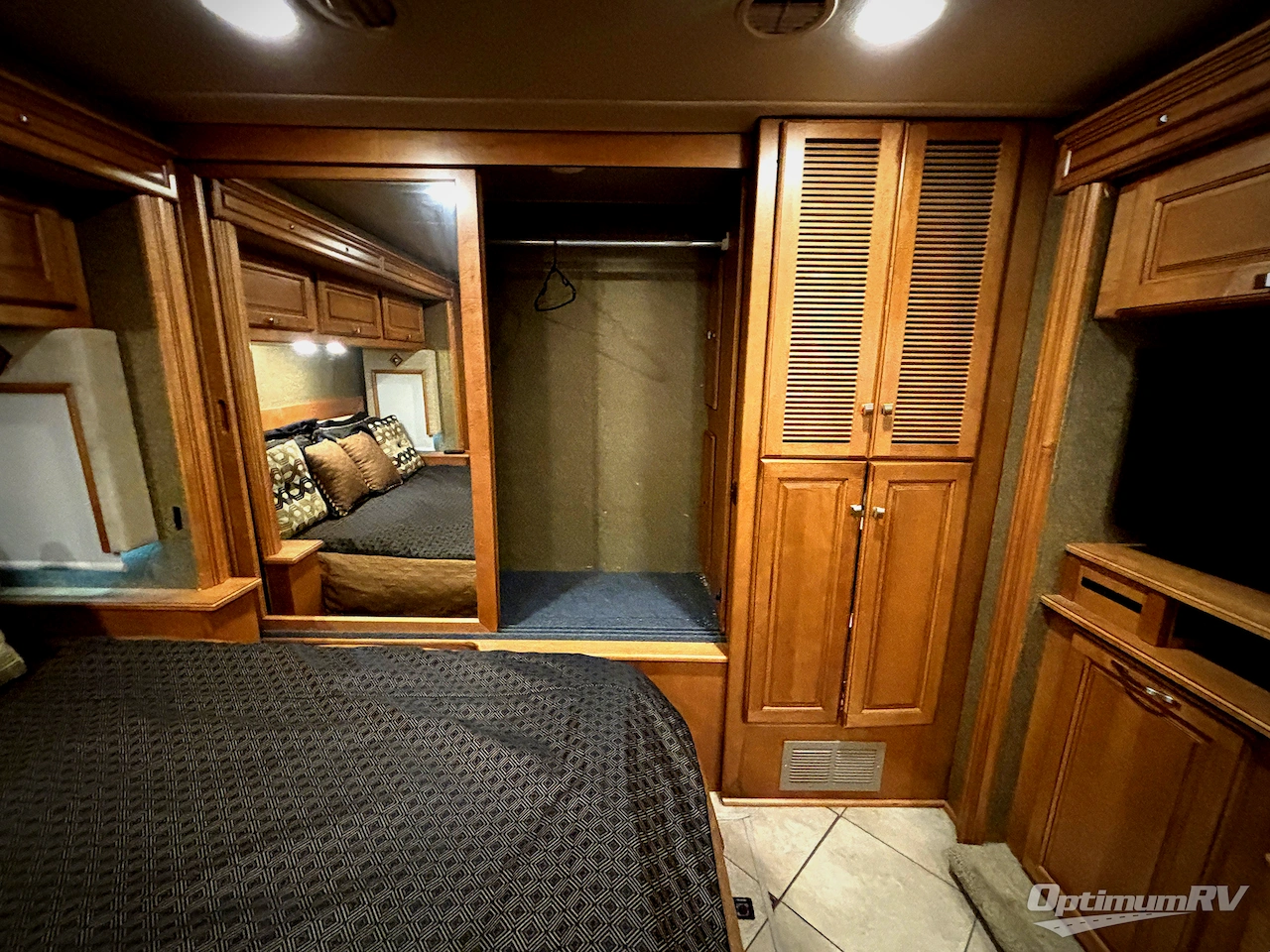 2015 Itasca Meridian 36M Photo 19