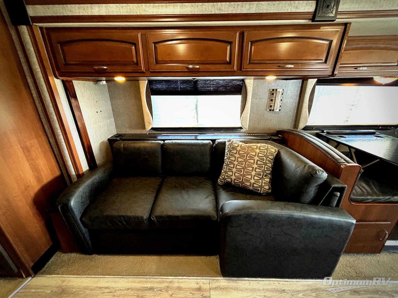 2014 Fleetwood Terra 34E Photo 12