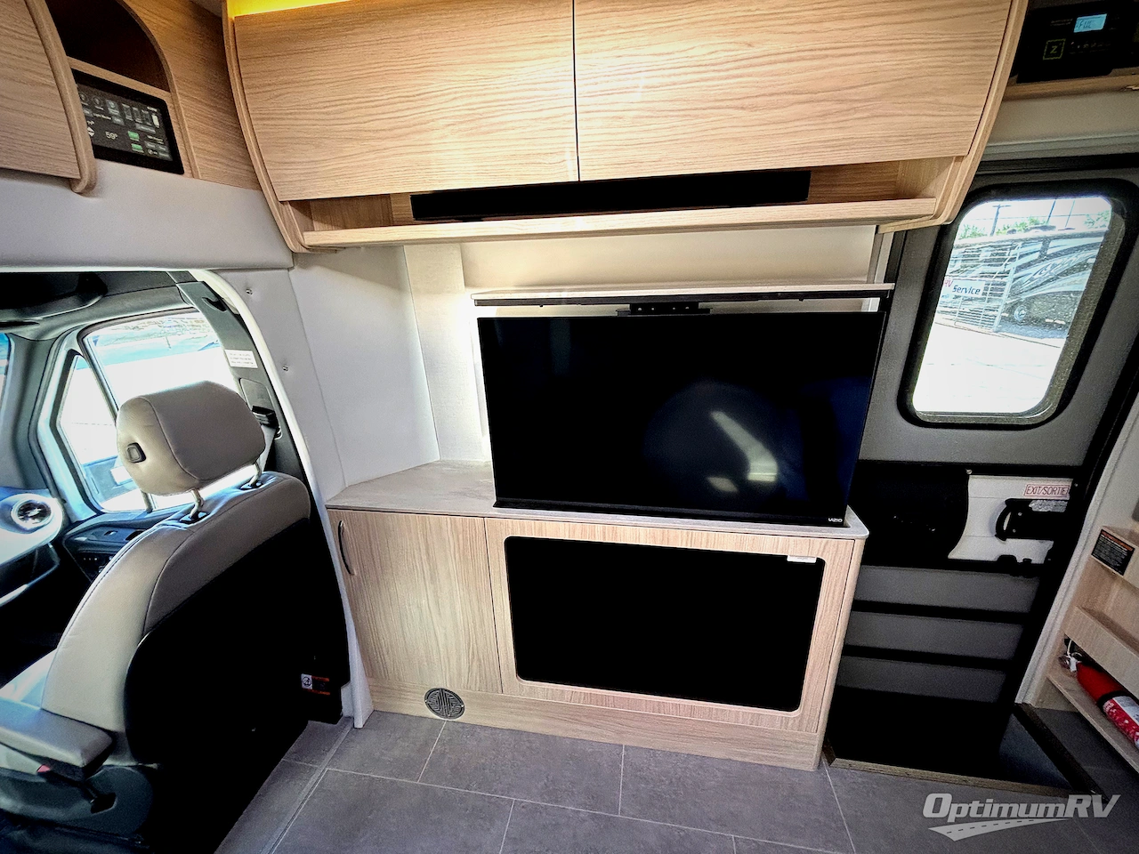 2024 Leisure Travel Unity U24MBL Photo 10