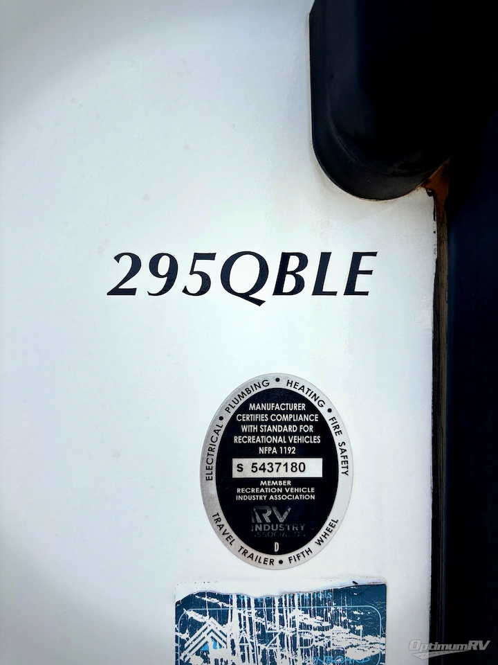 2020 Forest River Surveyor Legend 295QBLE Photo 5