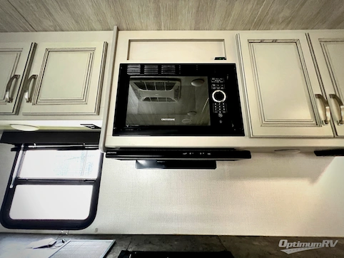 2021 Keystone Cougar Half-Ton 22RBS RV Photo 3