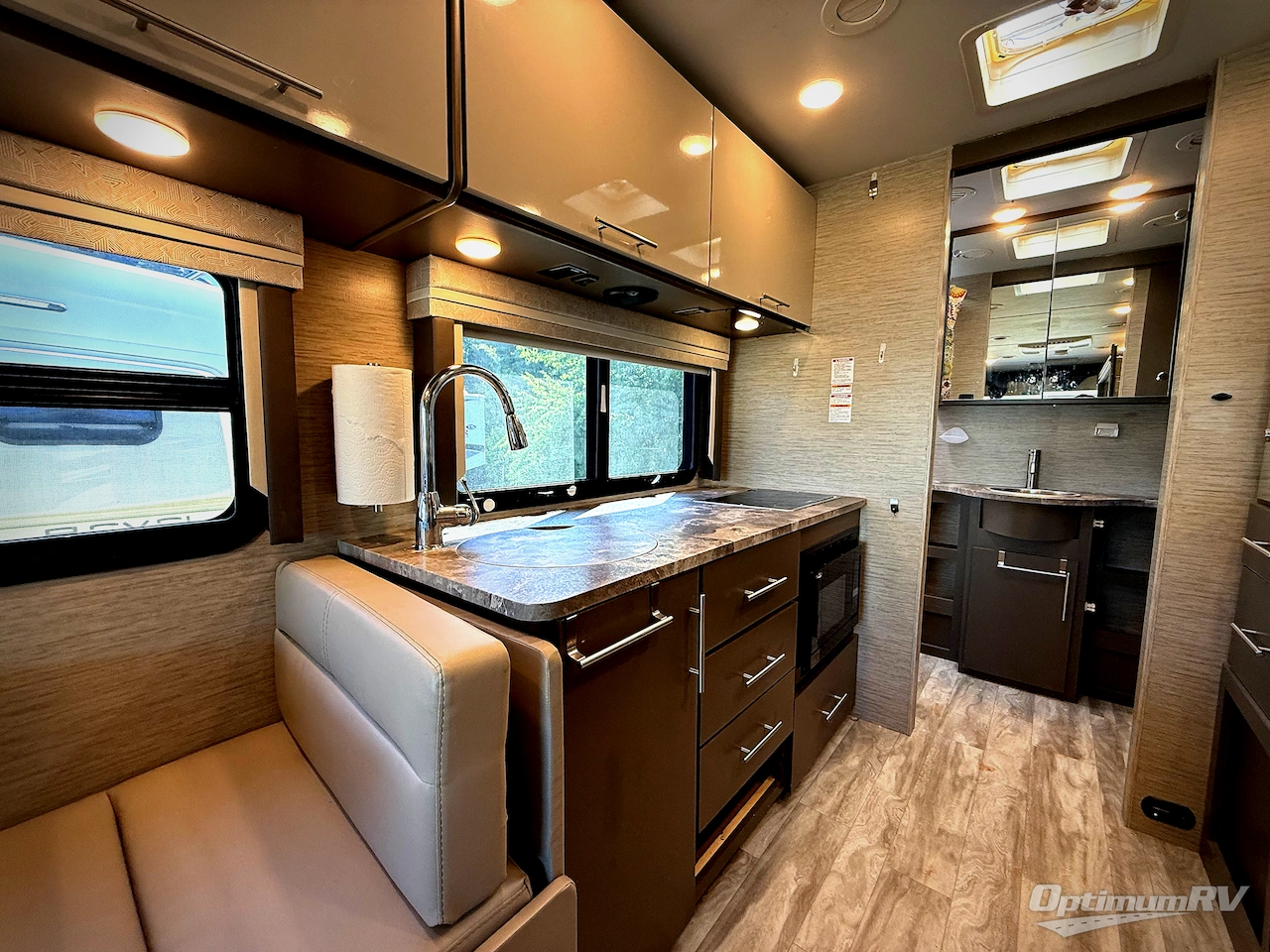 2022 Thor Axis 24.3 Photo 12