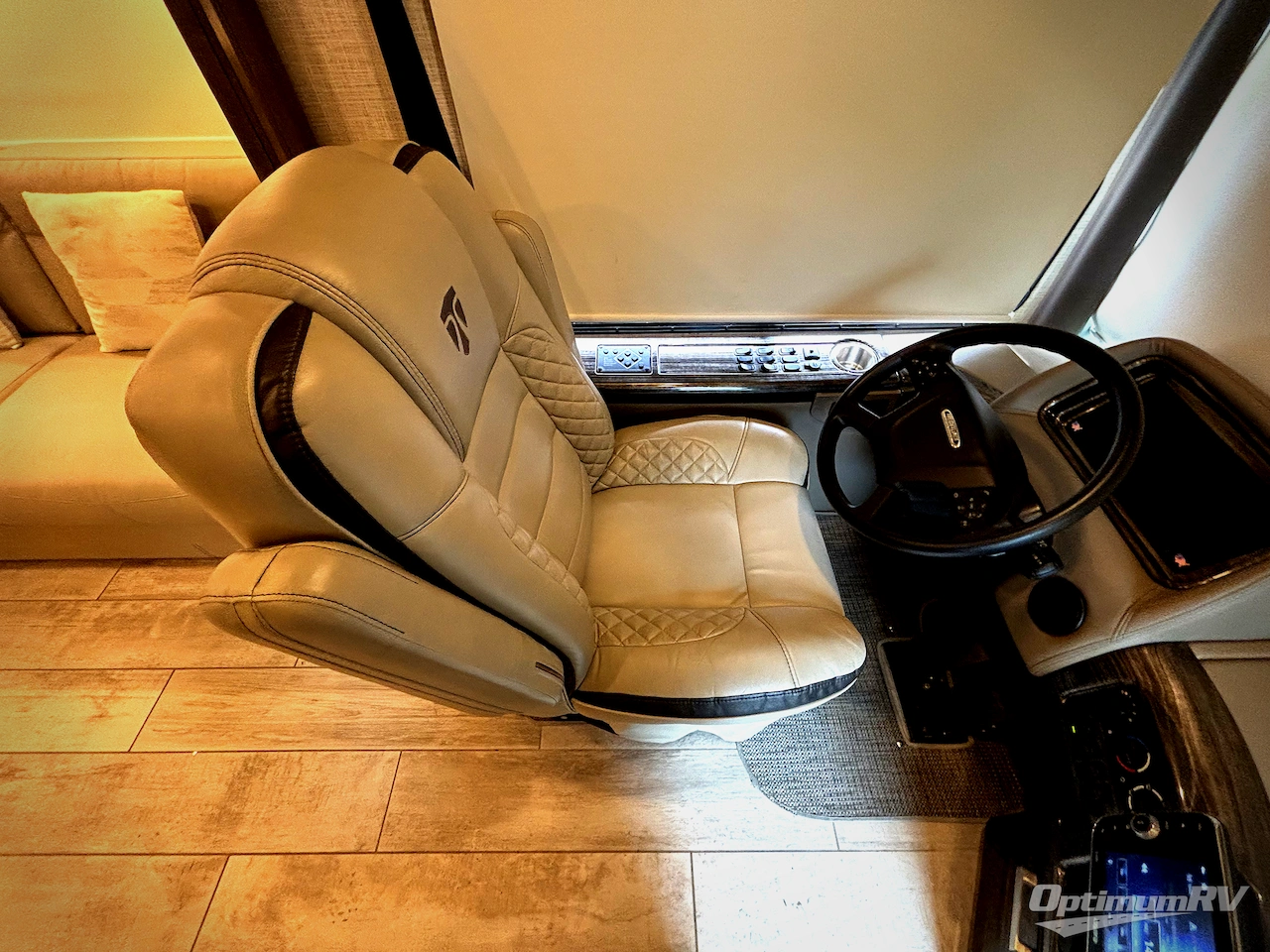 2023 Thor Aria 4000 Photo 7