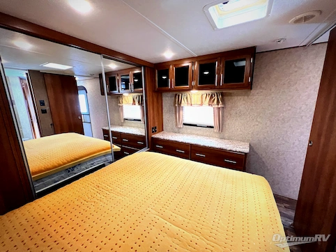 2016 Prime Time LaCrosse 321MBT RV Photo 4