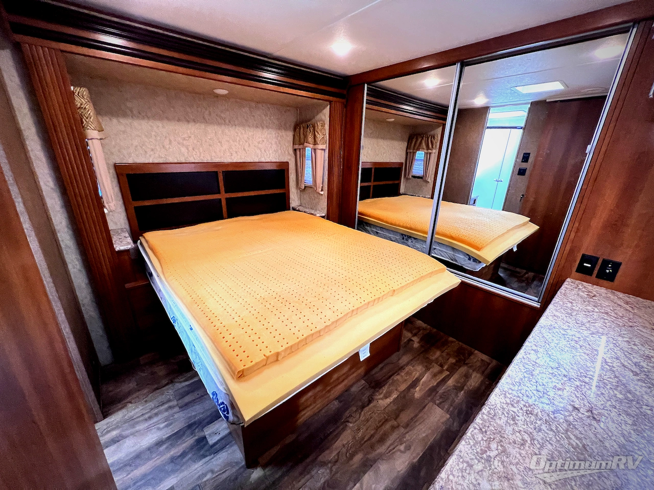2016 Prime Time LaCrosse 321MBT Photo 9