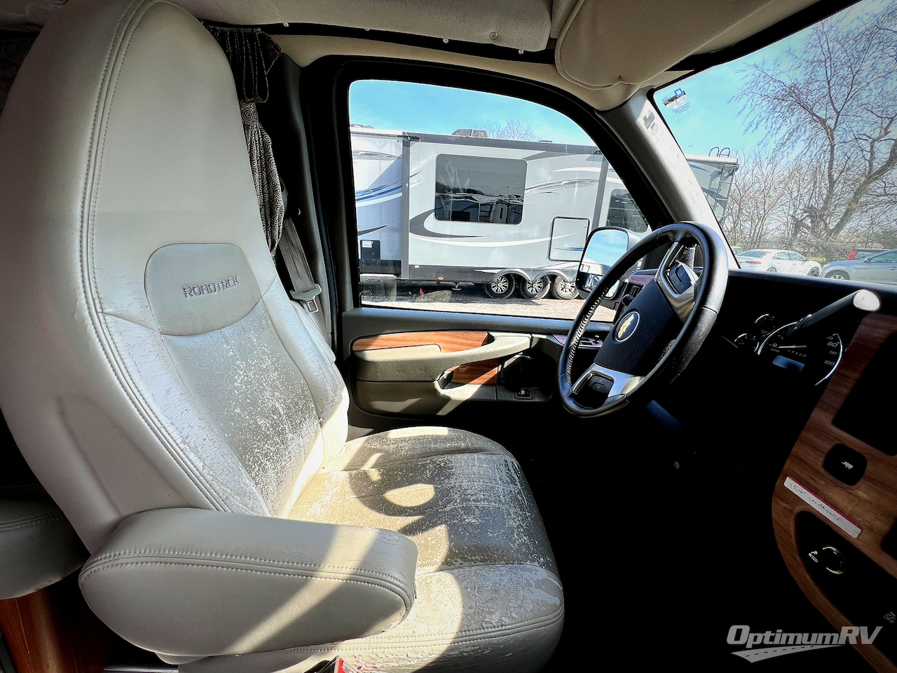 2016 Roadtrek Versatile 170 Photo 6