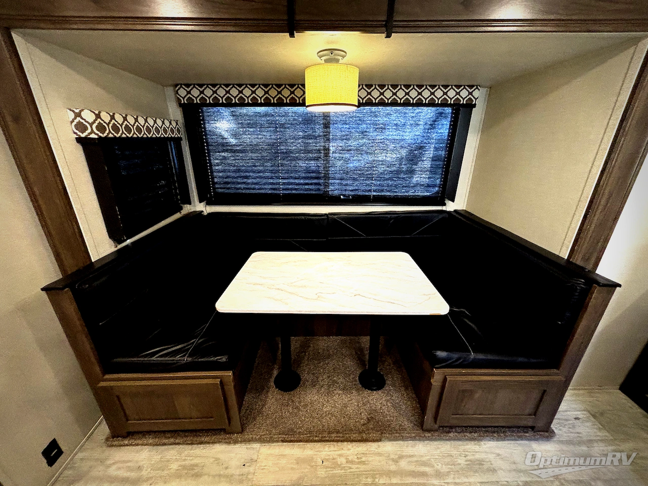 2021 Prime Time Tracer 24DBS Photo 10