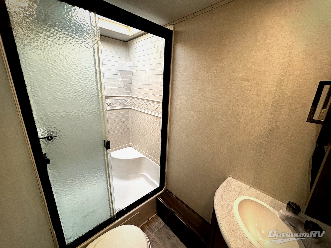 2021 Prime Time Tracer 24DBS Photo 13