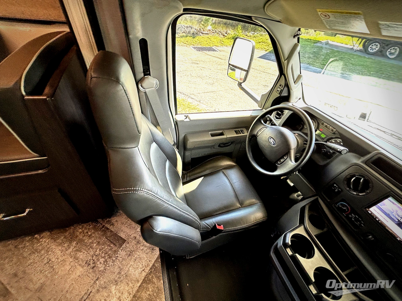 2019 Forest River Sunseeker 3050S Ford Photo 7