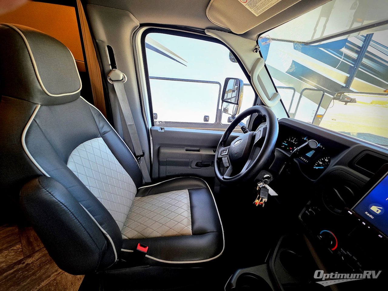 2022 Forest River Forester Classic 3271S Ford Photo 7