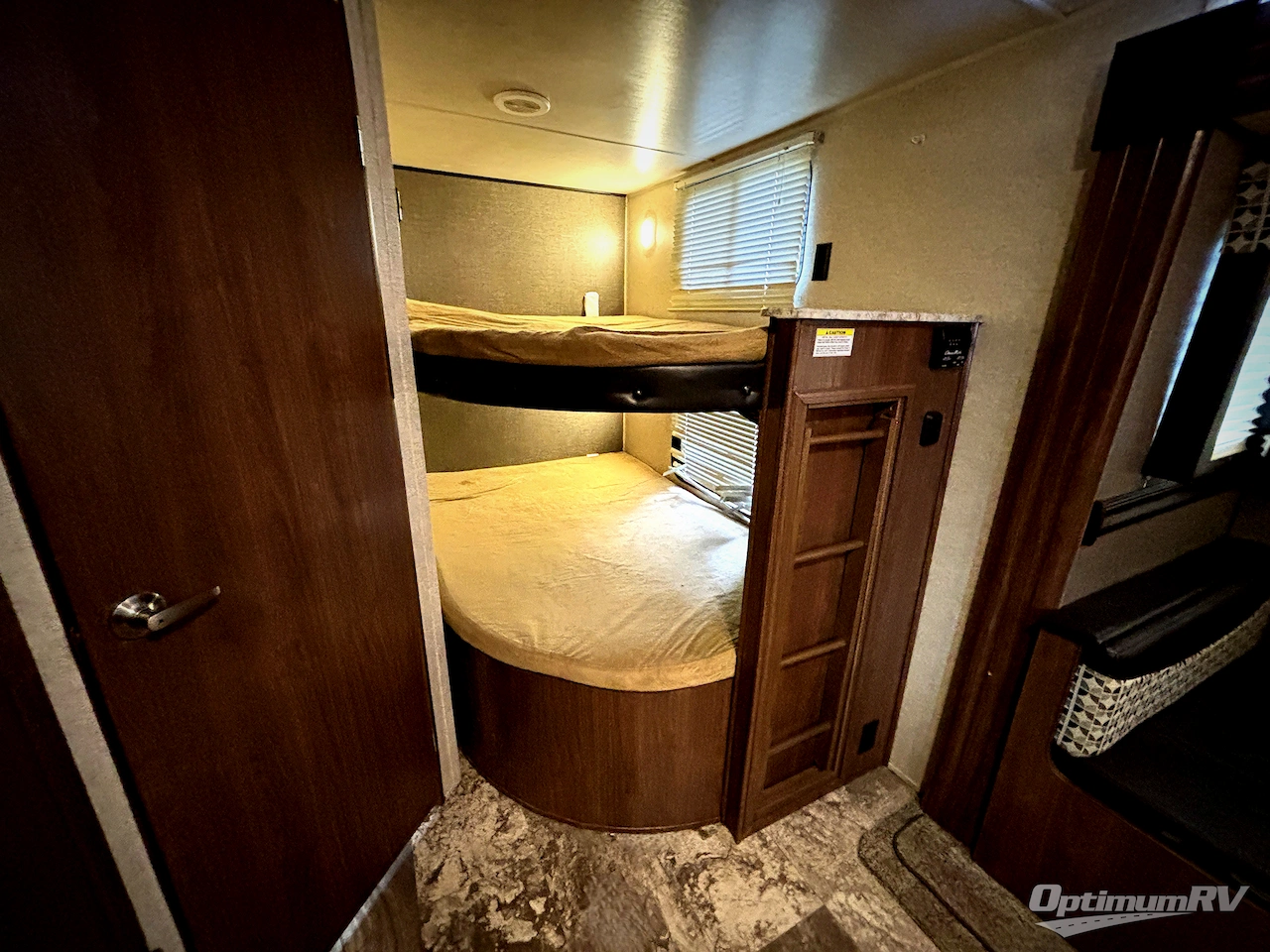 2018 Heartland Pioneer BH 270 Photo 12