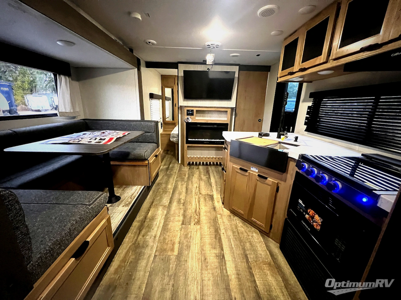 2024 Forest River Cherokee Grey Wolf 23DBH Photo 5