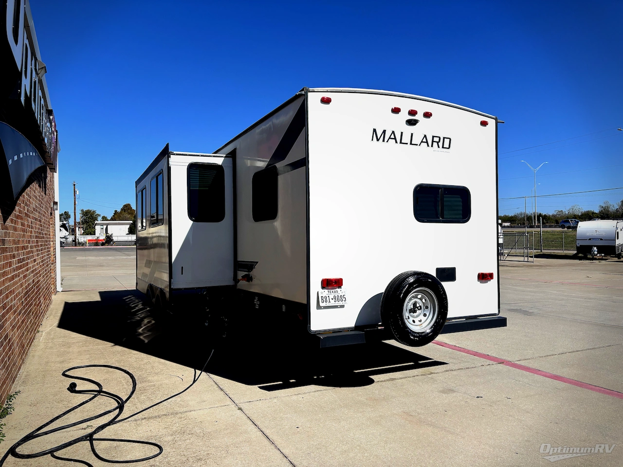 2021 Heartland Mallard 26 Photo 3