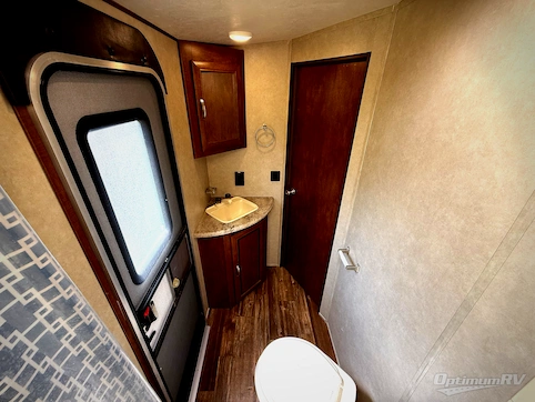 2017 Forest River Vibe 272BHS RV Photo 4