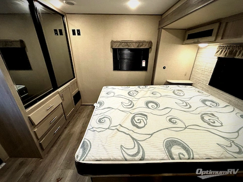 2023 Coachmen Catalina Legacy 263FKDS RV Photo 4