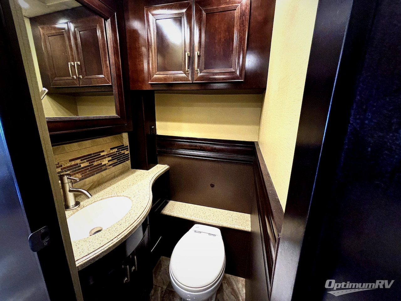 2014 American Coach American Revolution 42T Photo 9