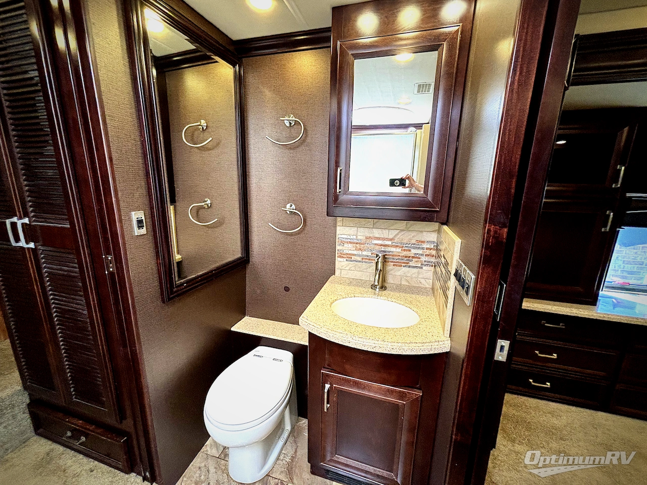 2014 American Coach American Revolution 42T Photo 13