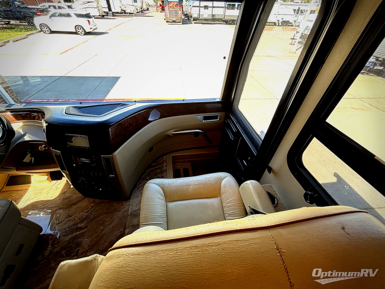 2014 American Coach American Revolution 42T Photo 18