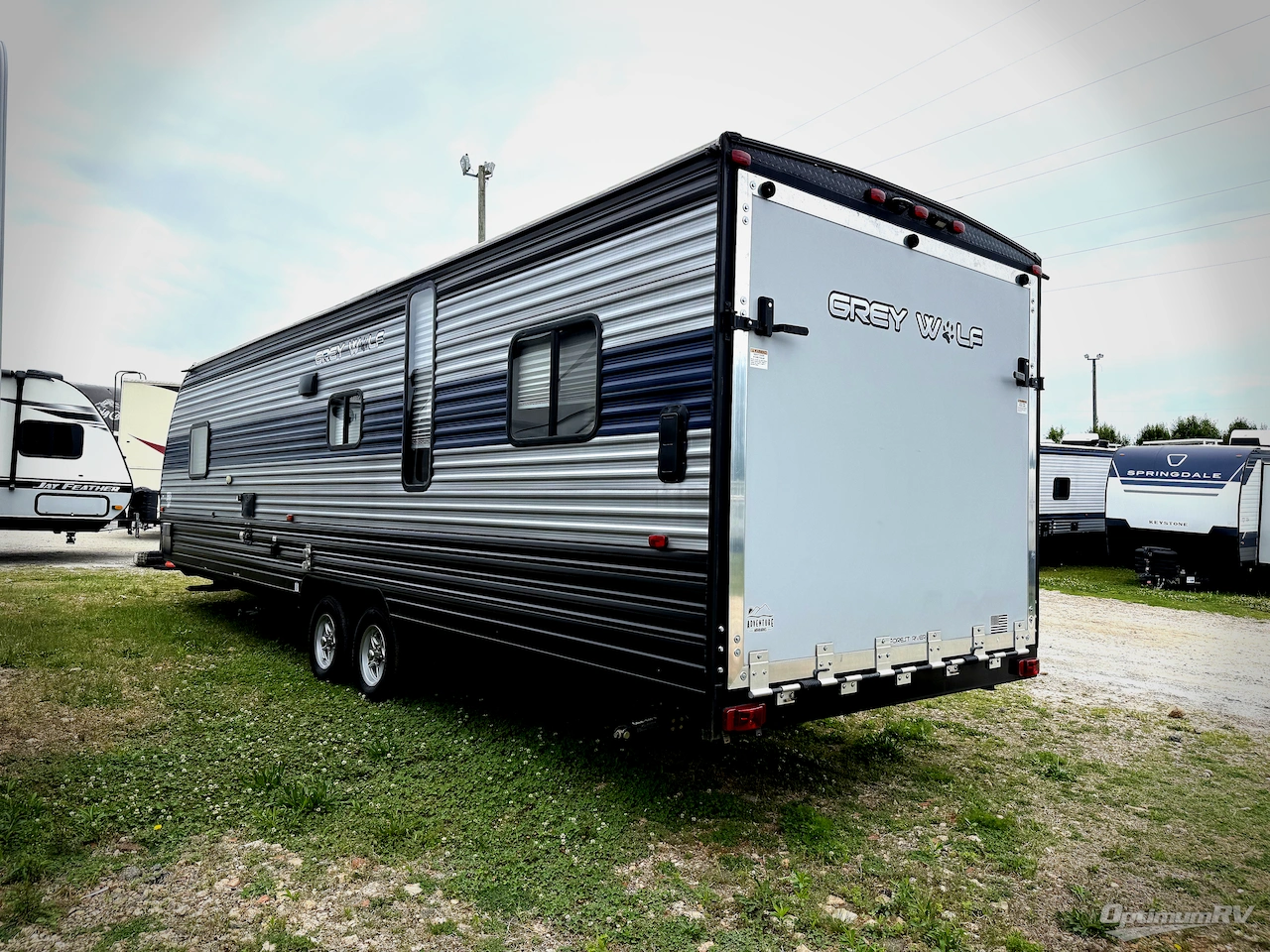 2021 Forest River Cherokee Grey Wolf 26MBRR Photo 3