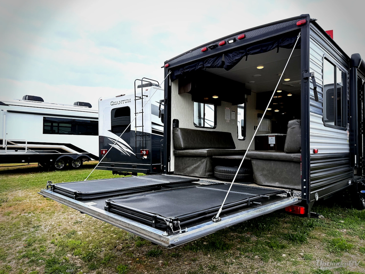 2021 Forest River Cherokee Grey Wolf 26MBRR Photo 18