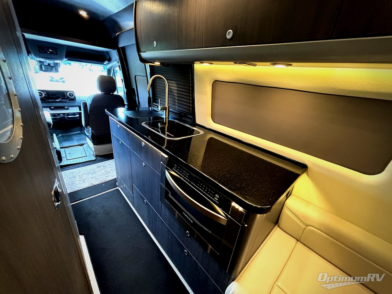 2022 Airstream Interstate 24GT Std. Model Photo 6