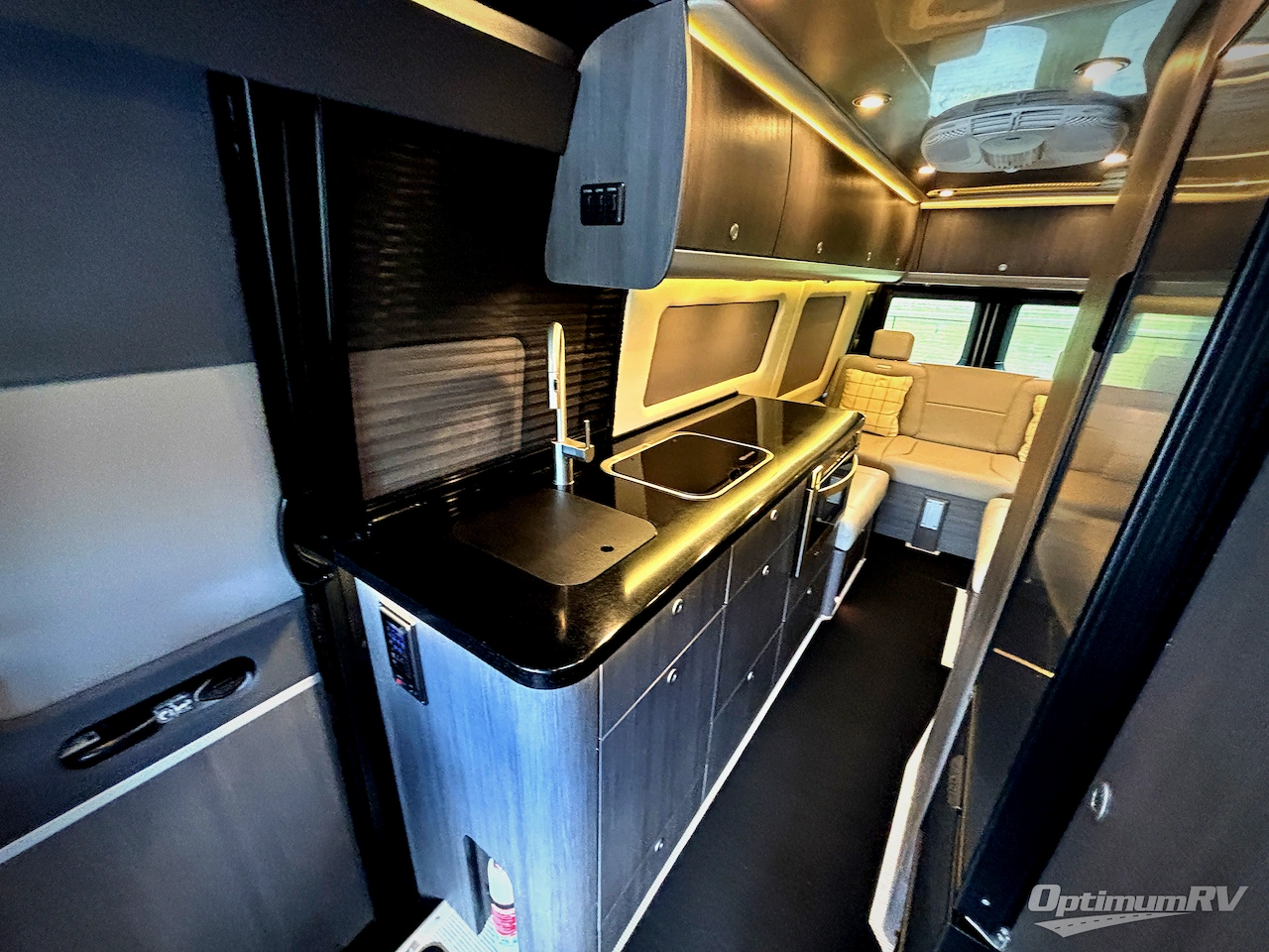 2022 Airstream Interstate 24GT Std. Model Photo 10