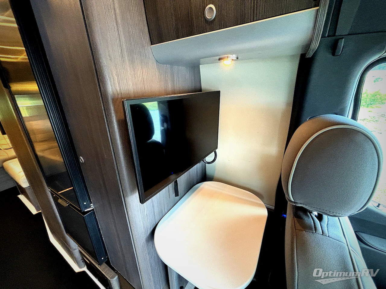 2022 Airstream Interstate 24GT Std. Model Photo 11