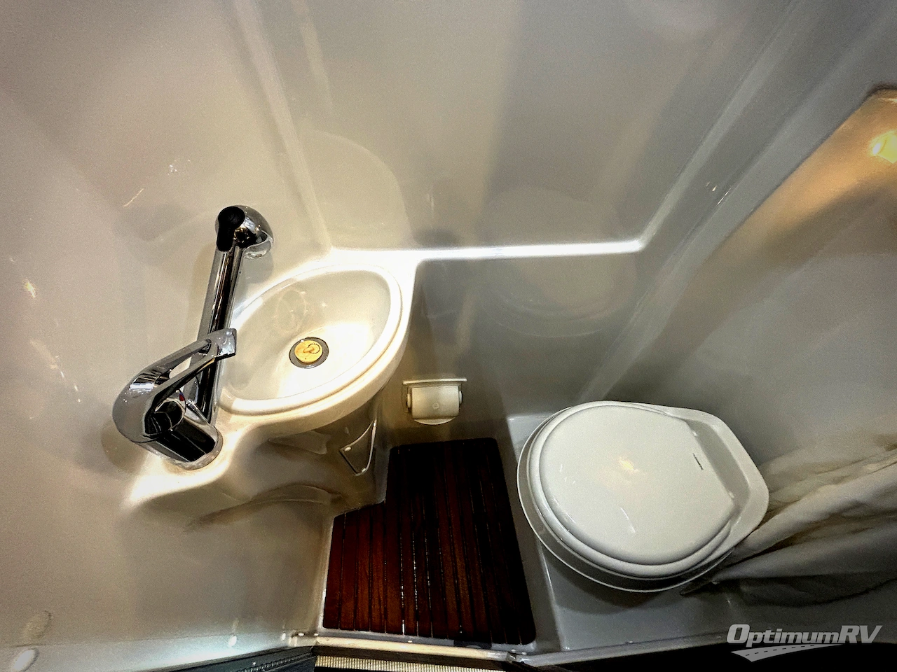 2022 Airstream Interstate 24GT Std. Model Photo 19