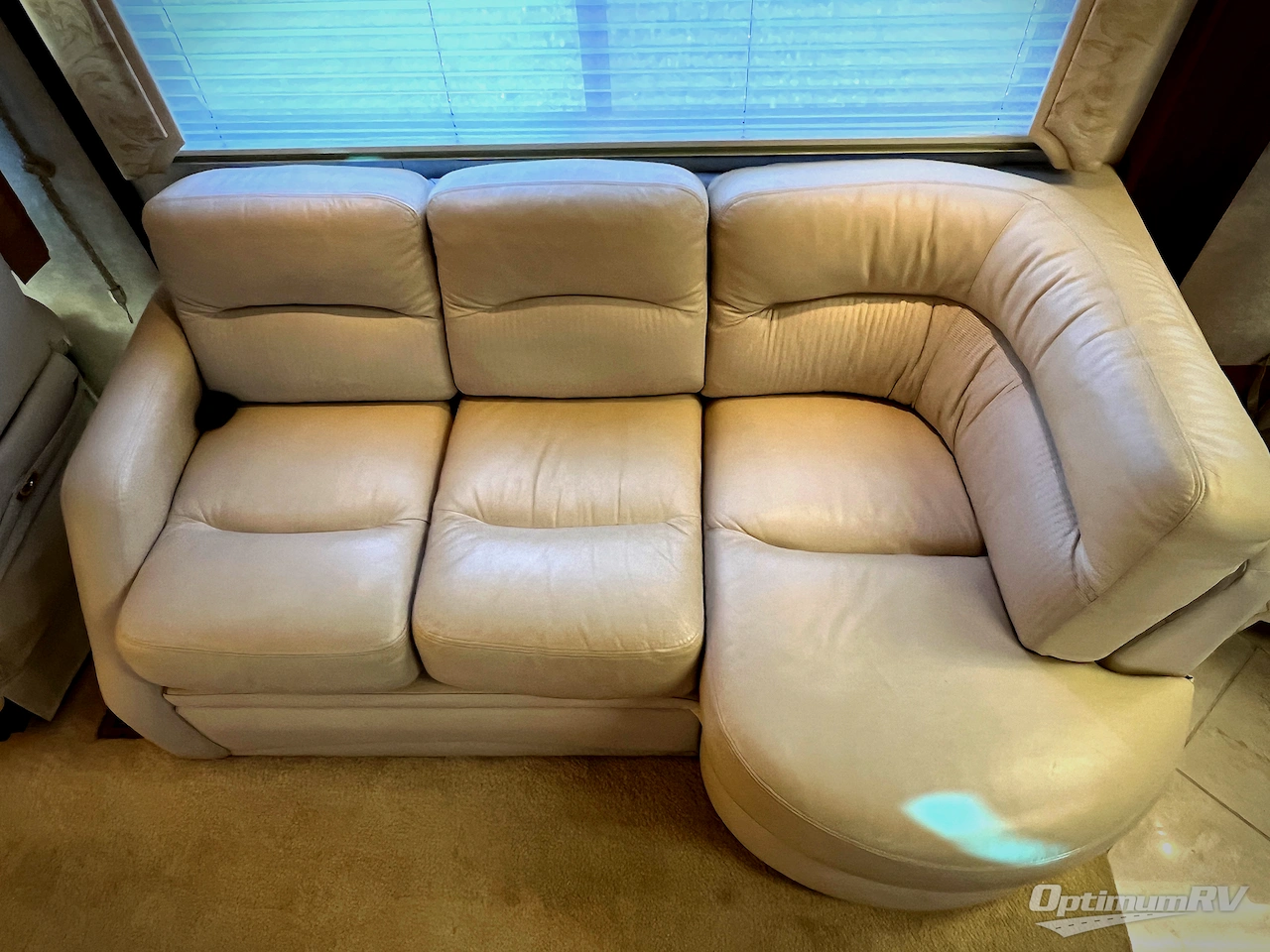 2001 American Coach American Eagle 40EQS Photo 16