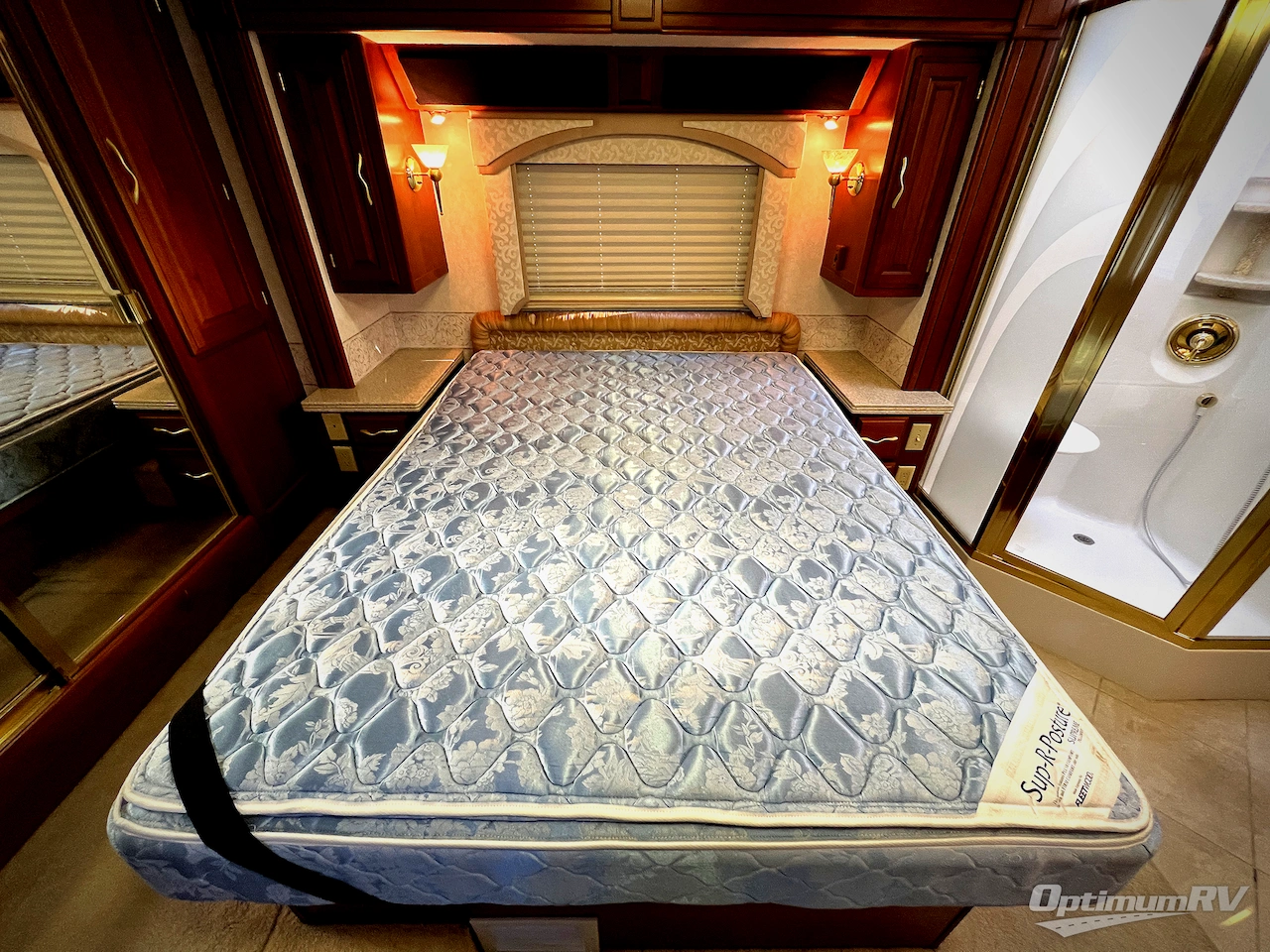 2001 American Coach American Eagle 40EQS Photo 52