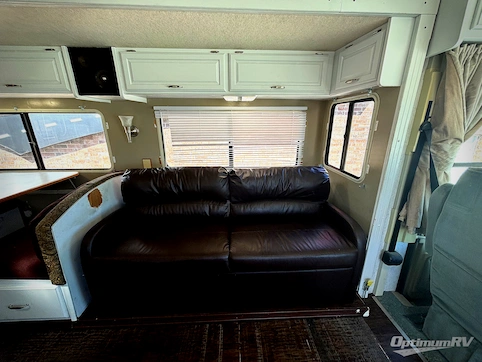2000 Itasca Suncruiser 32V RV Photo 3