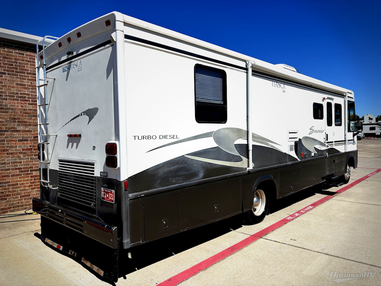 2000 Itasca Suncruiser 32V Photo 2