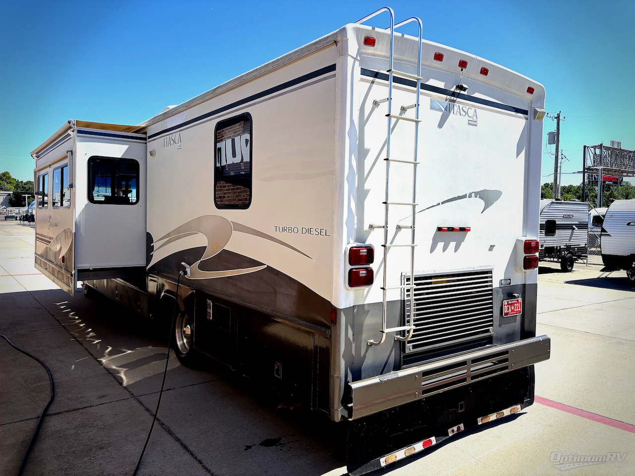 2000 Itasca Suncruiser 32V Photo 3
