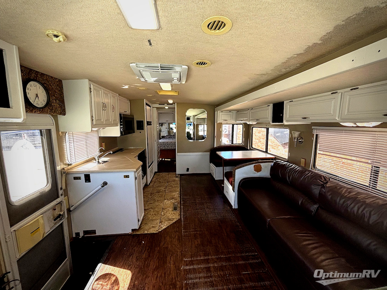 2000 Itasca Suncruiser 32V Photo 4