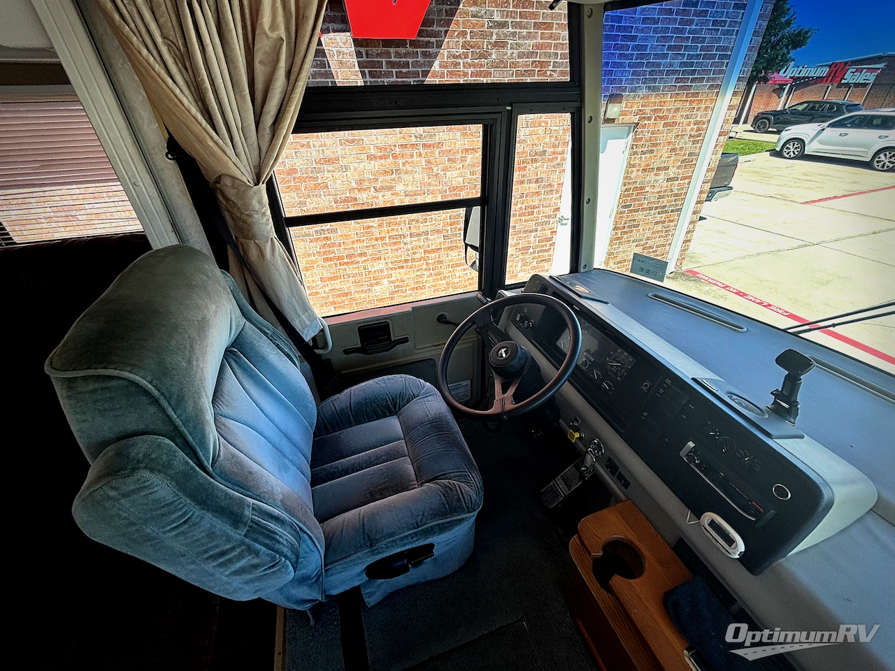 2000 Itasca Suncruiser 32V Photo 14